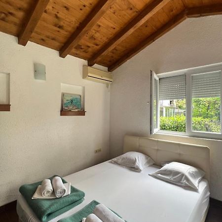 Ksenia Guesthouse Apartments And Studios 布德瓦 外观 照片
