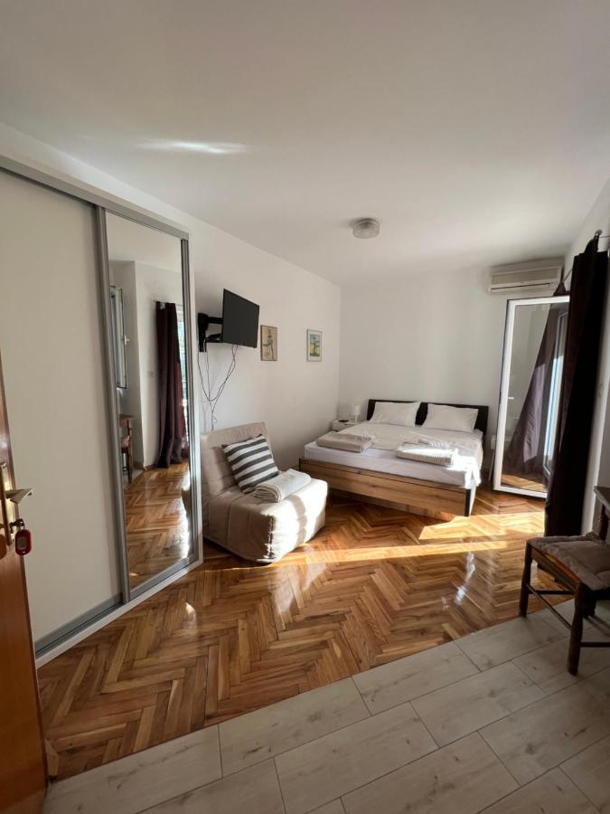 Ksenia Guesthouse Apartments And Studios 布德瓦 外观 照片